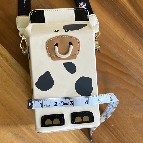 OMG! 🐮 > so cute < kawaii style milk 🥛 carton cow crossbody ; purse 👛 bag - Picture 8 of 10